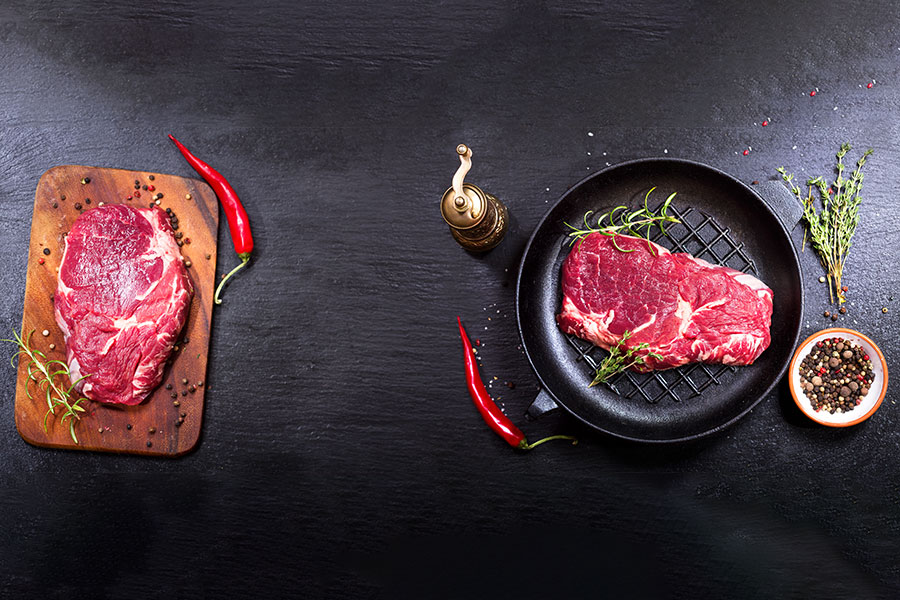 Top pan types for cooking steak at home