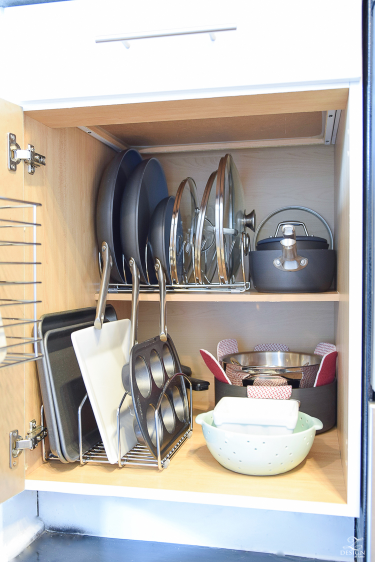 Materials and construction: what works best in a small kitchen