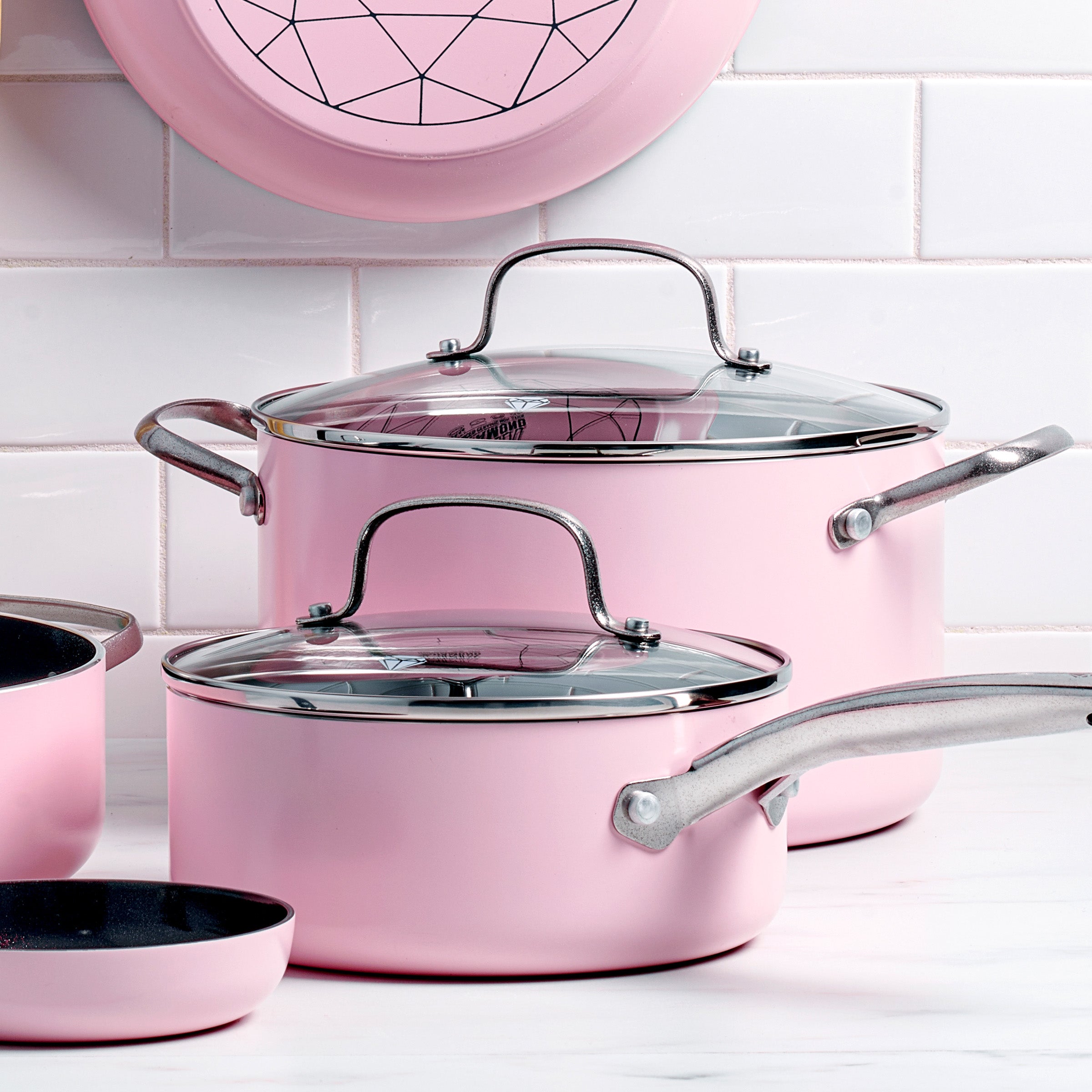 Essential cookware pieces every college student needs