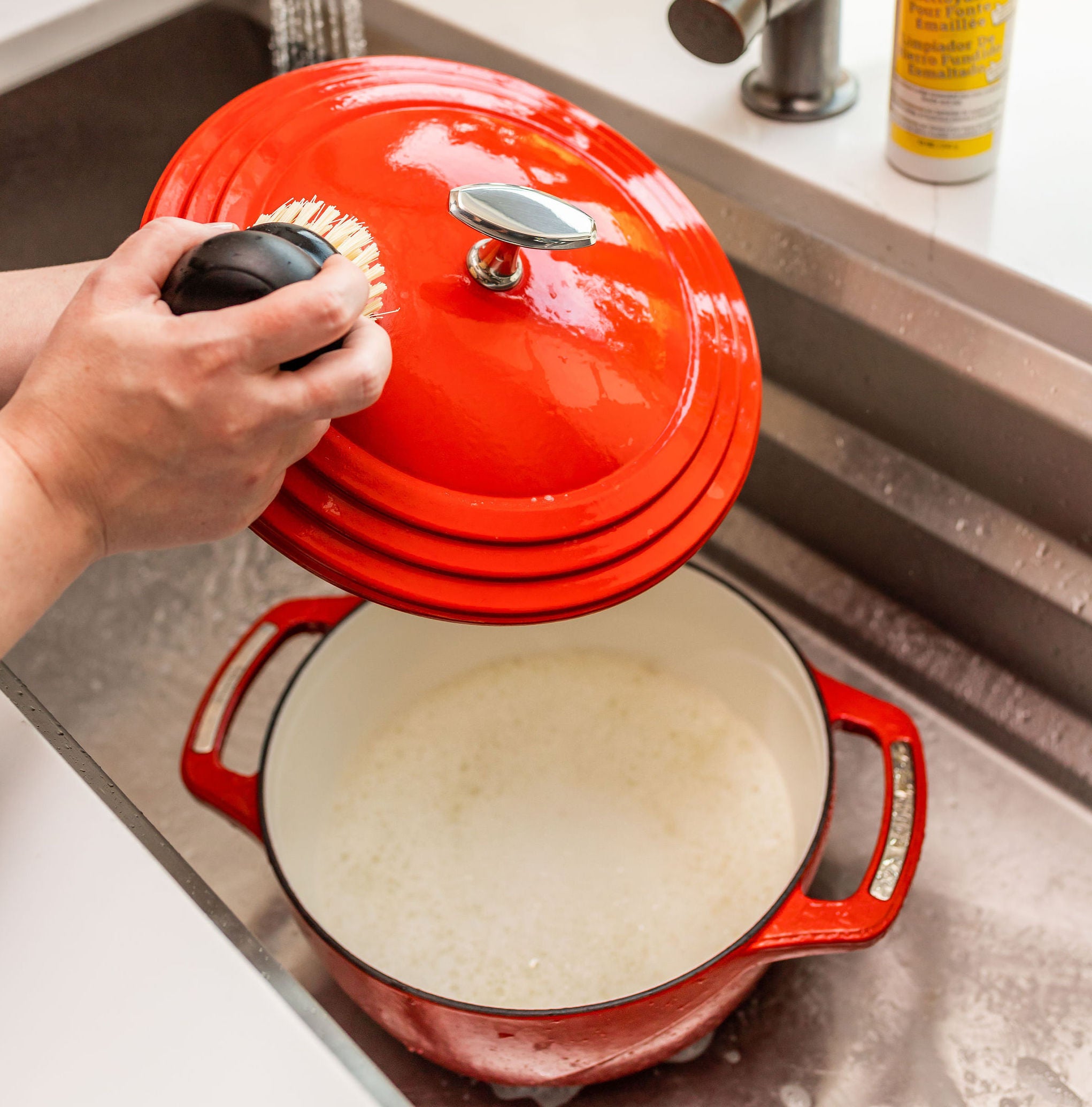 Cast Iron Cookware Care For Beginners: Easy Guide 5 Removing stuck food and light stains
