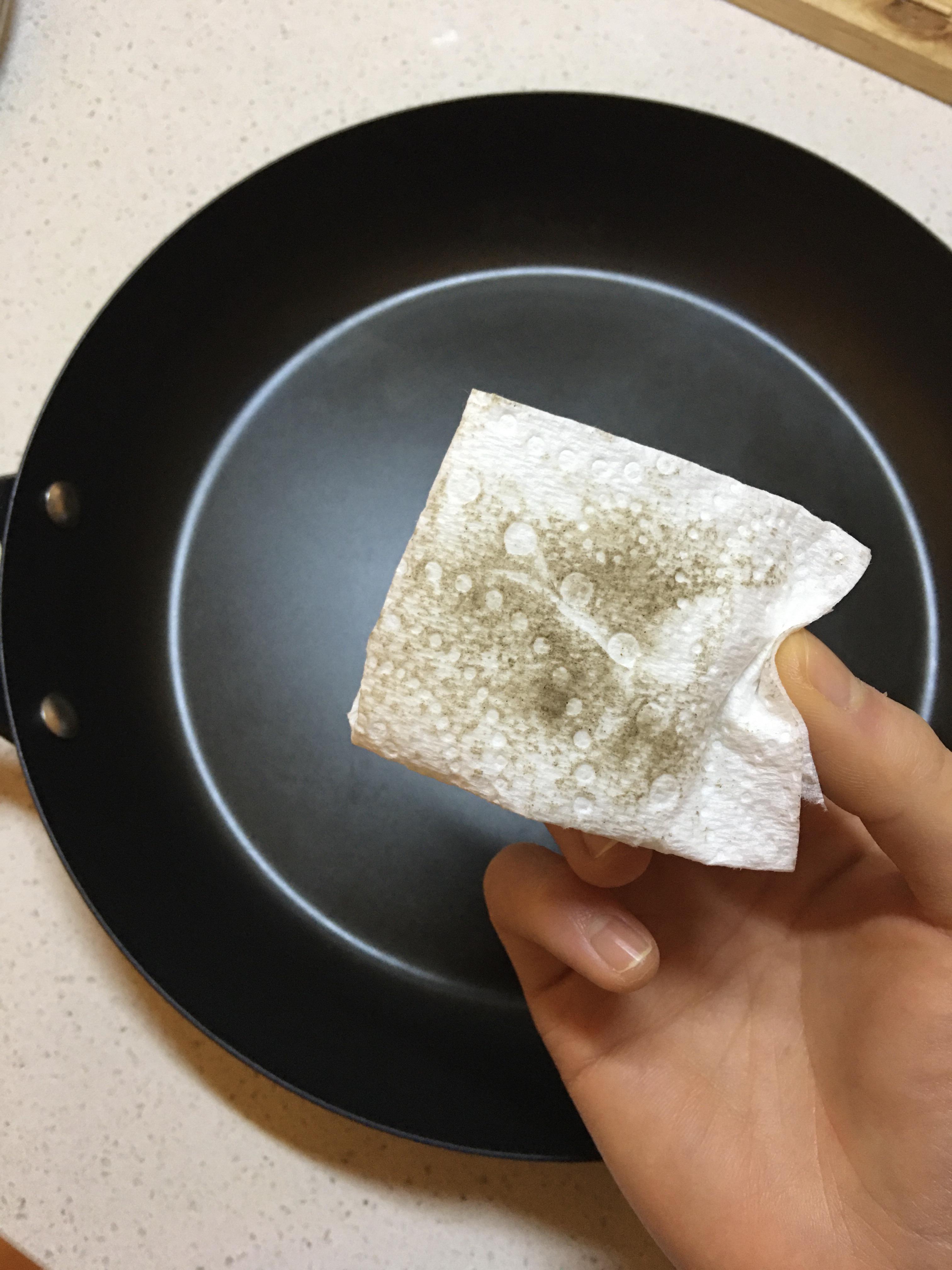 When to replace your nonstick pan