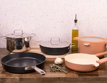 What are ceramic non-stick pans?