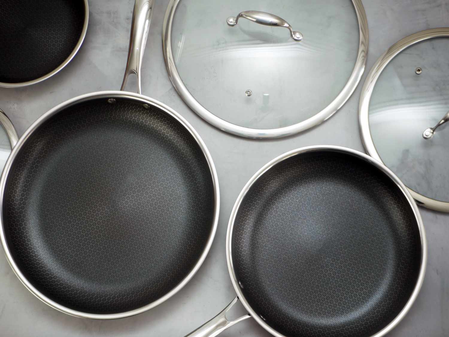 HexClad vs stainless steel cookware review: quick comparison and verdict