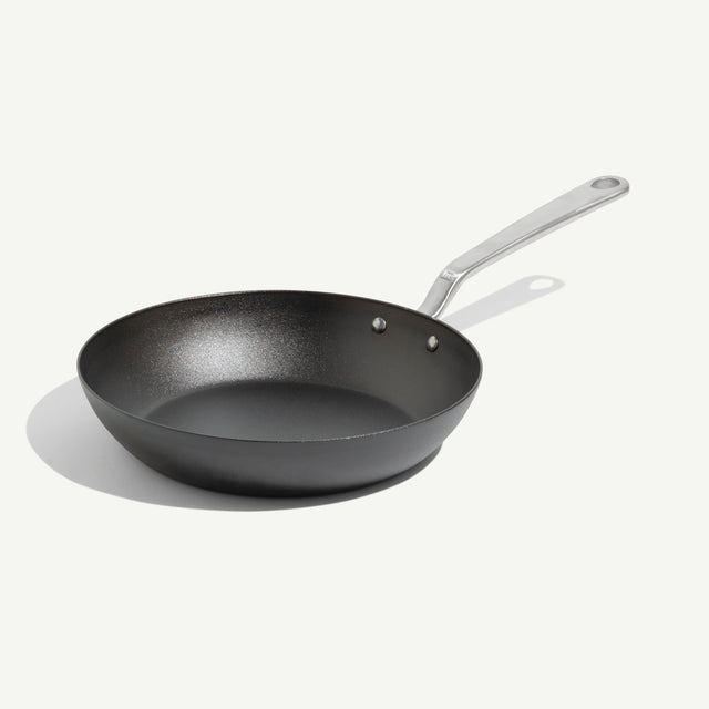 Materials and parts to avoid in the oven